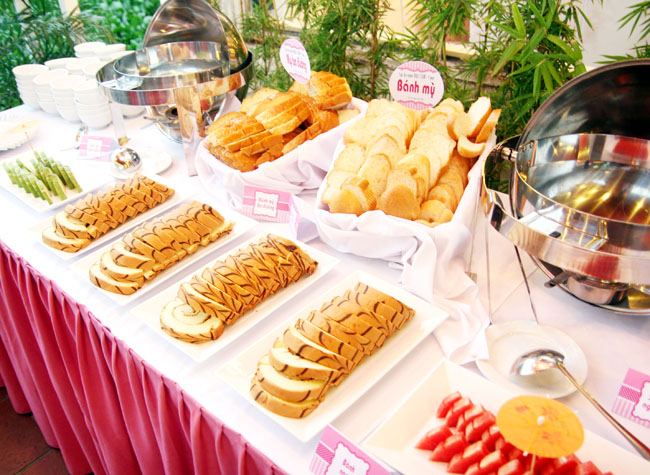 tiệc buffet hoa quả  Hy Vọng Việt